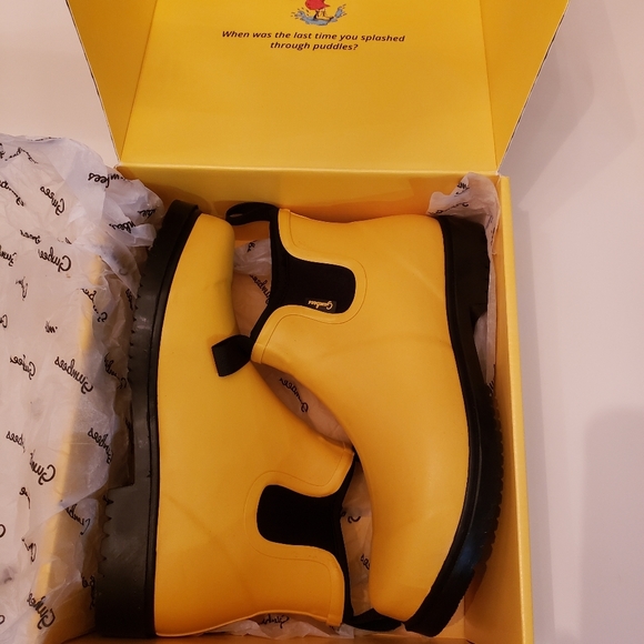 Women boots size 10 - Picture 1 of 5